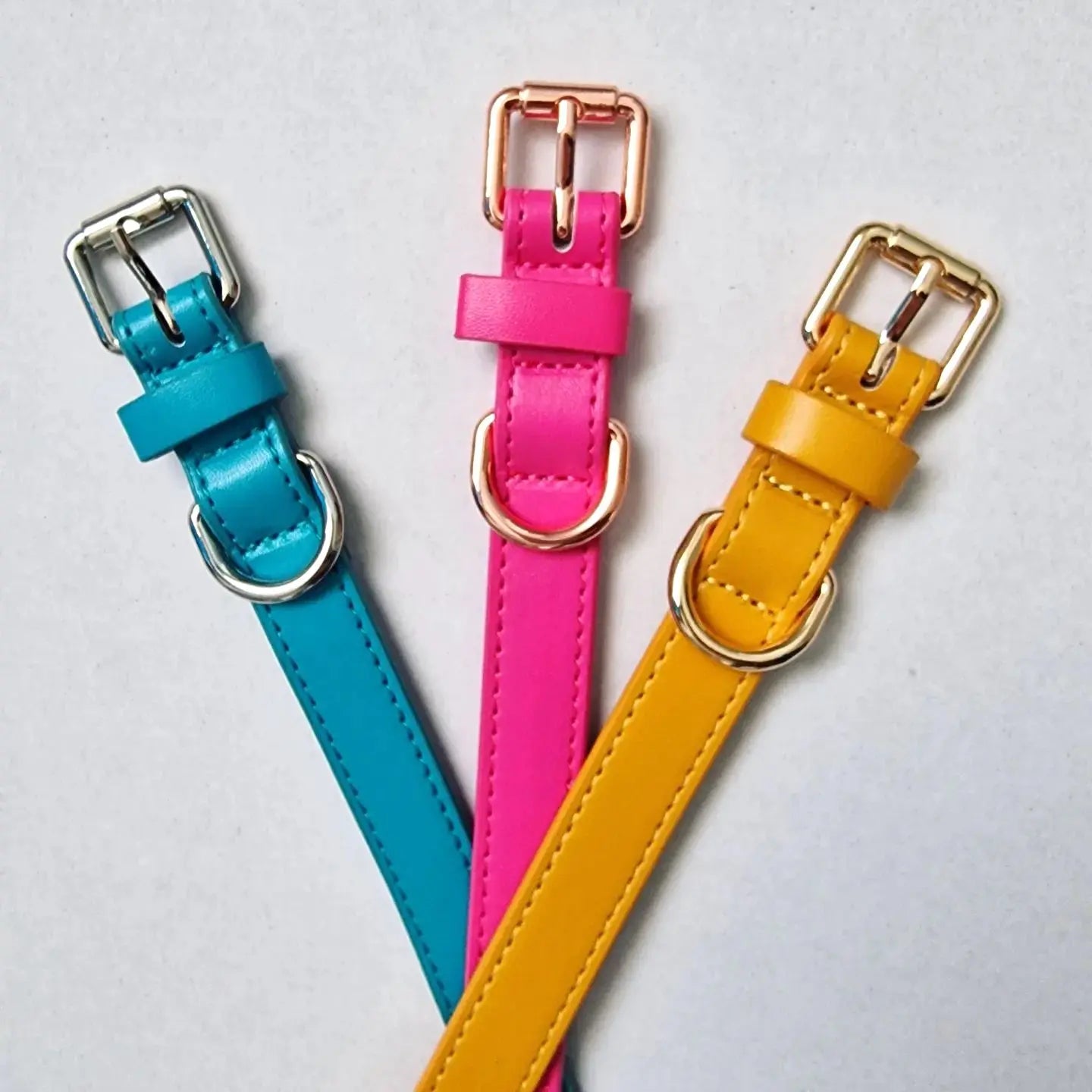 Pretty Pink Leather Collar Picture