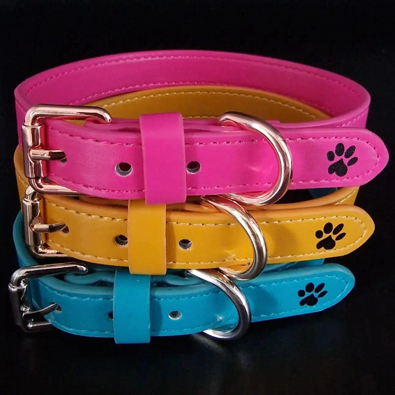 Pretty Pink Leather Collar Picture