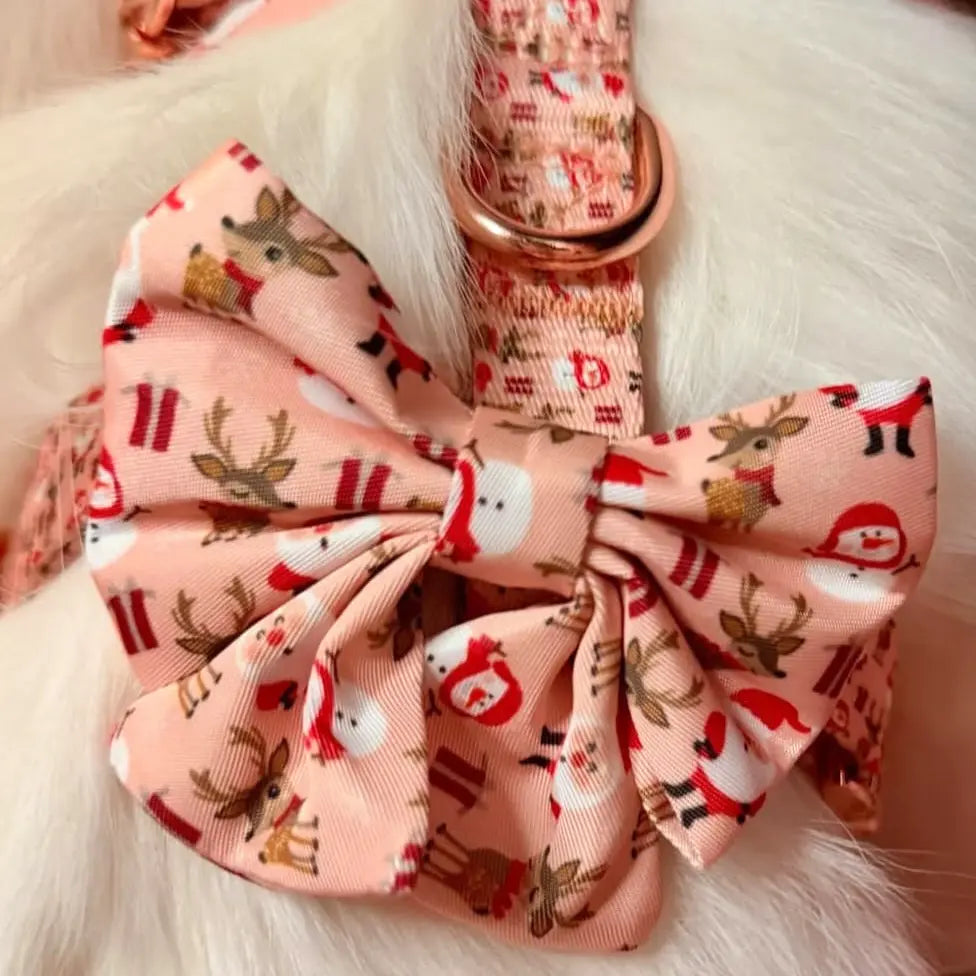 Cuddly Christmas Lady Bow Picture